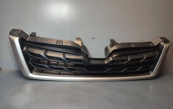 Subaru Forester SJ Front bumper upper radiator grill 91122SG100