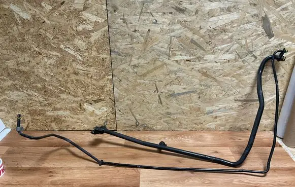 Air conditioning (A/C) pipe/hose