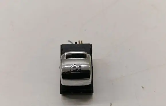 Mini Cooper Countryman F60 Electric window control switch 9354866