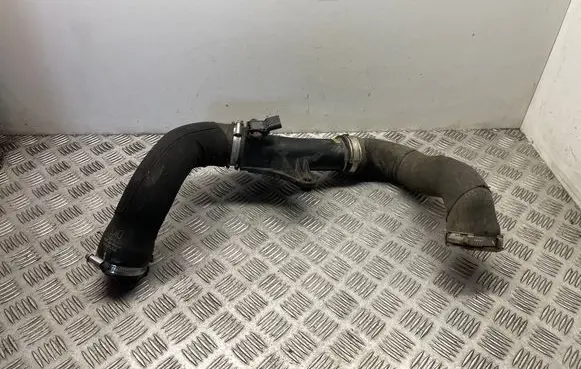 Audi A5 8T 8F Intercooler hose/pipe 8K0145673 8K0145737R 8K0145709E