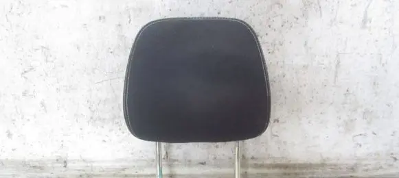 Suzuki Vitara (LY) Front seat headrest 