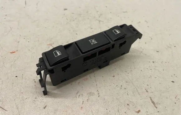 BMW 3 E46 Electric window control switch 8381518 61318381518 03120010