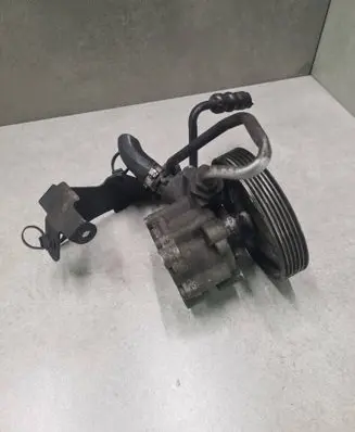 Citroen Berlingo Power steering pump 9685555580 7617955563