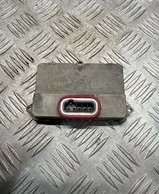 Mercedes-Benz ML W164 Headlight ballast module Xenon 