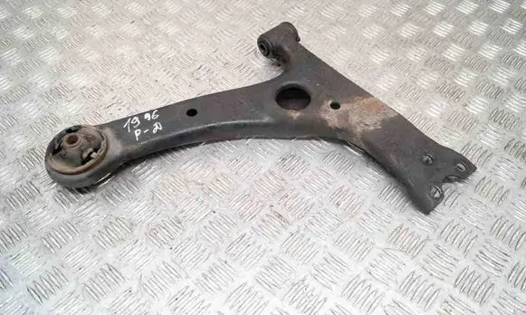 Toyota Prius (XW20) Front lower control arm/wishbone