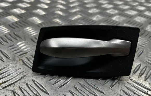 Rear door interior handle