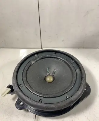 Audi A4 S4 B6 8E 8H Front door speaker 8E0035411A