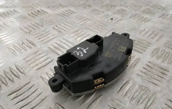 Mercedes-Benz Vito Viano W447 Heater blower motor/fan resistor CU566005