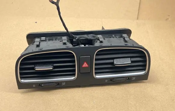 Volkswagen Golf VI Dash center air vent grill 5K0819728 5K0815735