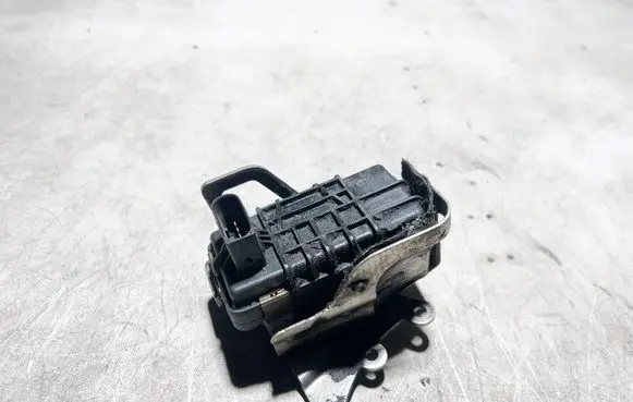 BMW 3 E90 E91 Turbine electric control actuator 6NW009228