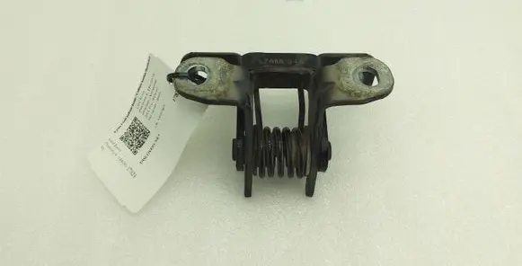 Land Rover Discovery 4 - LR4 Tailgate hinge BHB780012