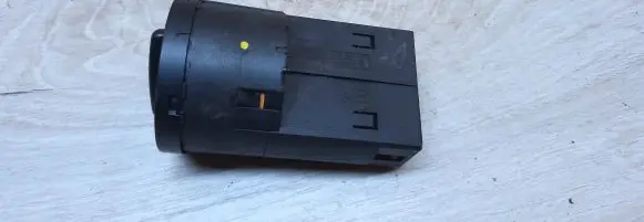 Volkswagen PASSAT B5.5 Light switch 1C0941531