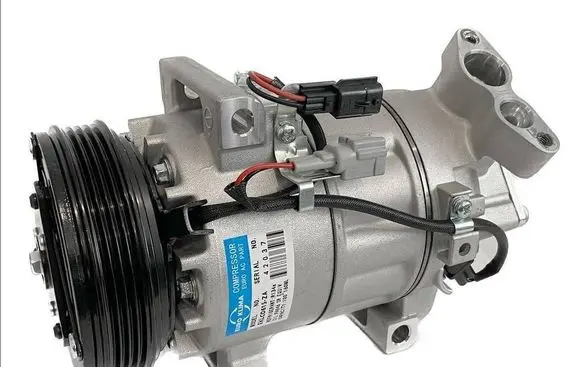 Renault Clio IV Air conditioning (A/C) compressor (pump) 926009582R 510897 813381