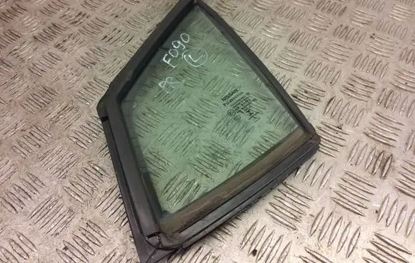 Nissan Micra K14 Front door vent window glass four-door 43R011583