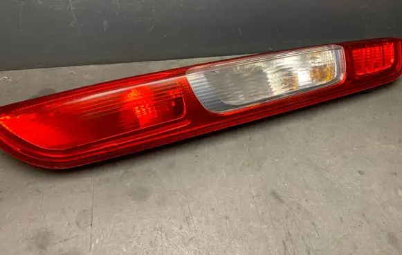 Ford Focus C-MAX Rear/tail lights 4M5113404AJ