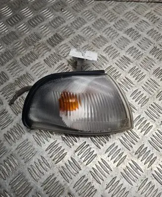 Subaru Legacy Front indicator light 21020579