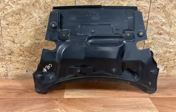 Volkswagen Touareg II Heat shield in engine bay 7P6819523