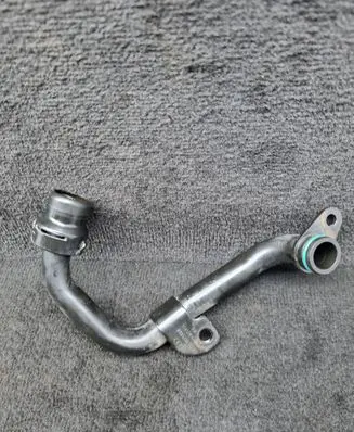 Audi Q7 4M Engine coolant pipe/hose 059121065FG 059121065FL