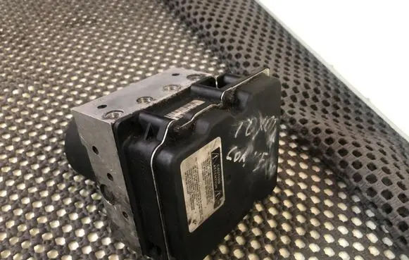 Toyota Corolla Verso E121 ABS Pump 0265234222445400F020