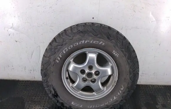 Land Rover Discovery R16 spare wheel 