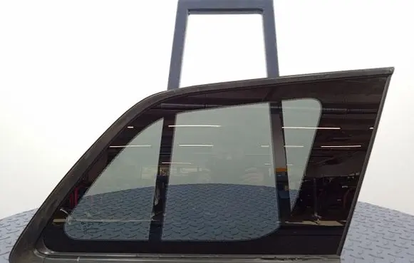 Jeep Grand Cherokee Rear side window 68036442AB
