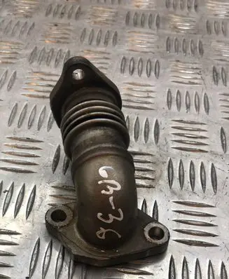 Honda CR-V EGR valve line/pipe/hose