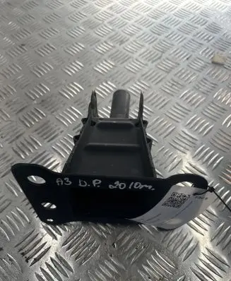 Audi A3 S3 8P Front bumper mounting bracket 8P0807184
