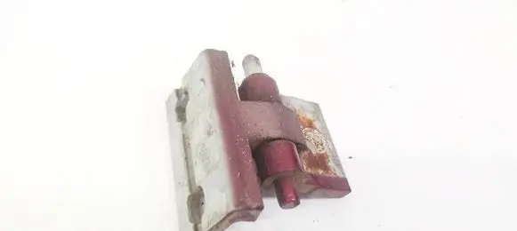 Volvo XC90 Rear door lower hinge