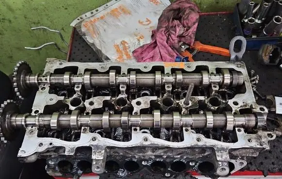 Hyundai i30 Engine head D4FB IMPRK1531026