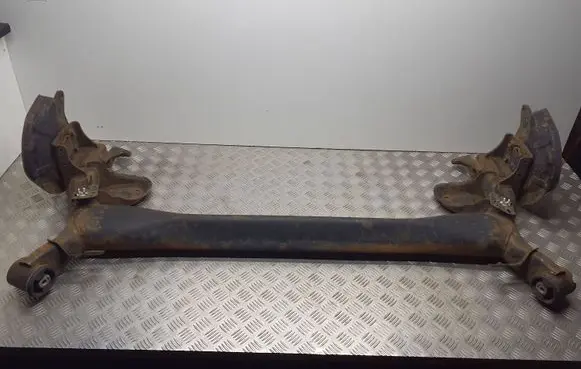 Nissan Qashqai Rear axle beam 