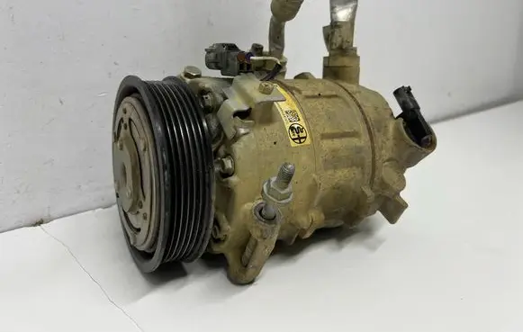 Alfa Romeo Stelvio Air conditioning (A/C) compressor (pump) 50527004
