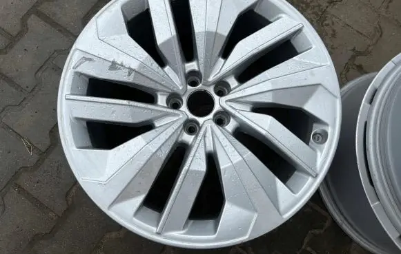 Audi e-tron R20 alloy rim 