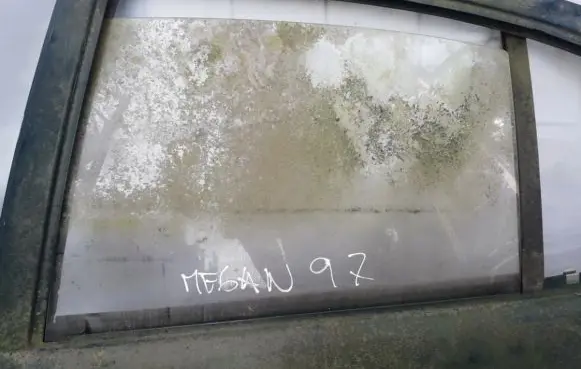 Renault Megane I Rear door window glass