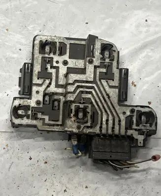 Volkswagen Golf III Tail light bulb cover holder 191945257