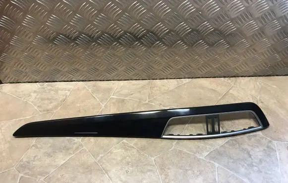 Mercedes-Benz C W204 Dashboard glove box trim A2046801471
