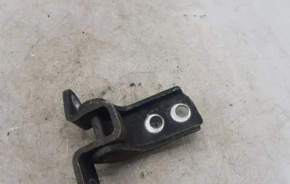 Toyota Corolla Verso E121 Front door upper hinge NOCODE
