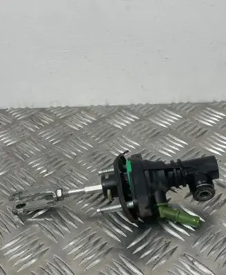 Toyota Auris 150 Clutch master cylinder 3142002051