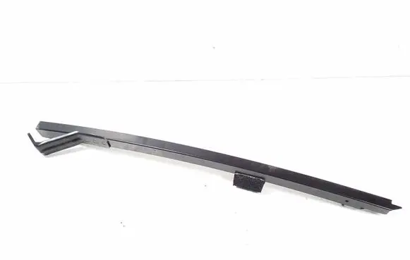 Infiniti Q70 Y51 Rear door windshield rail 822171MA0B