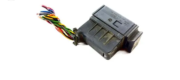 Jaguar XJ X308 ABS module connector plug LST8630AA