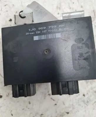 Volkswagen Golf IV Comfort/convenience module 1J0959799