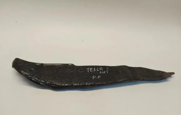Tesla Model S Fender foam support/seal 1050420-00-a