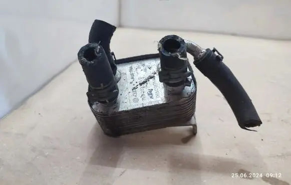 Volkswagen Touareg I Fuel cooler (radiator) 7L6203491D