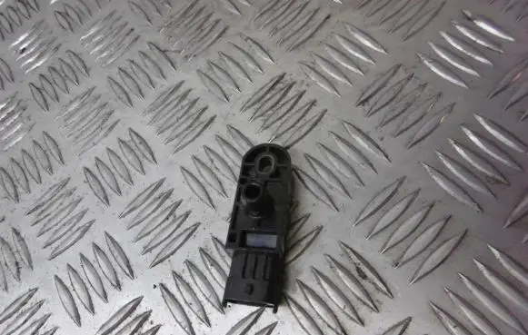 Nissan Primera Air pressure sensor