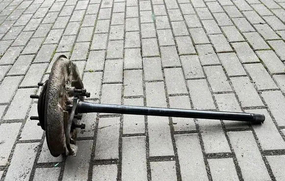 Toyota Land Cruiser (J120) Rear driveshaft