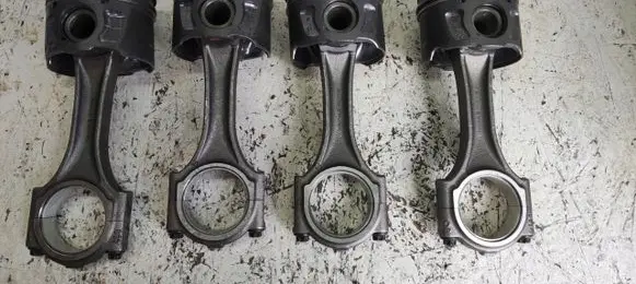 Land Rover Range Rover Velar Piston with connecting rod 