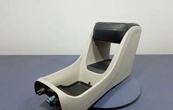 Chrysler Pacifica Center console 5XF831D2AG
