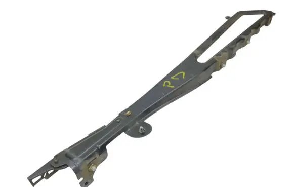 Renault Espace V (RFC) Fender mounting bracket 631423058R 140727005