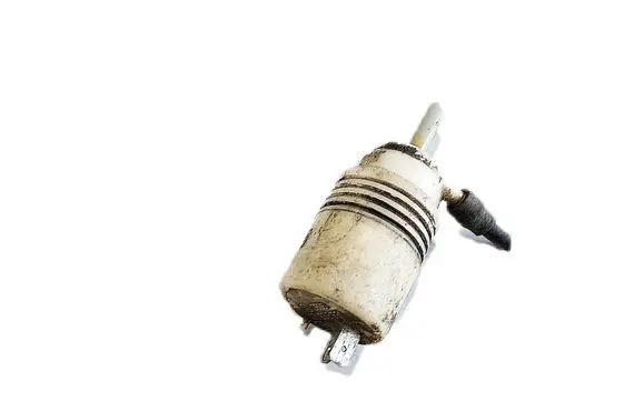 Volkswagen Golf III Windscreen/windshield washer pump 171955651