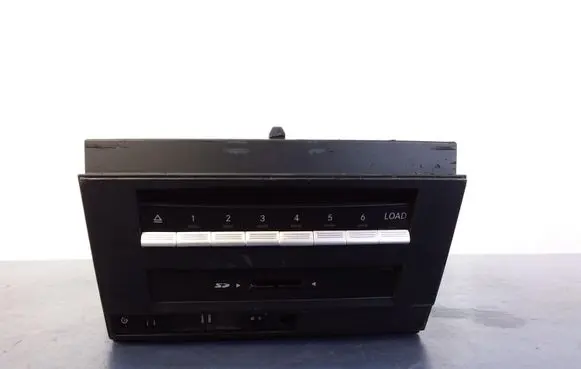 Mercedes-Benz S AMG W221 Radio/CD/DVD/GPS head unit A2219022803