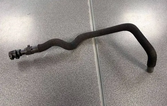 Mercedes-Benz B W245 Engine coolant pipe/hose A2702030782 DBE625440